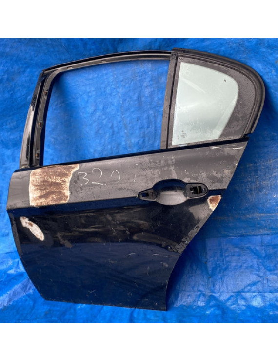 Porta Traseira Esquerda Bmw 320 2008 - 2012 Detalhe