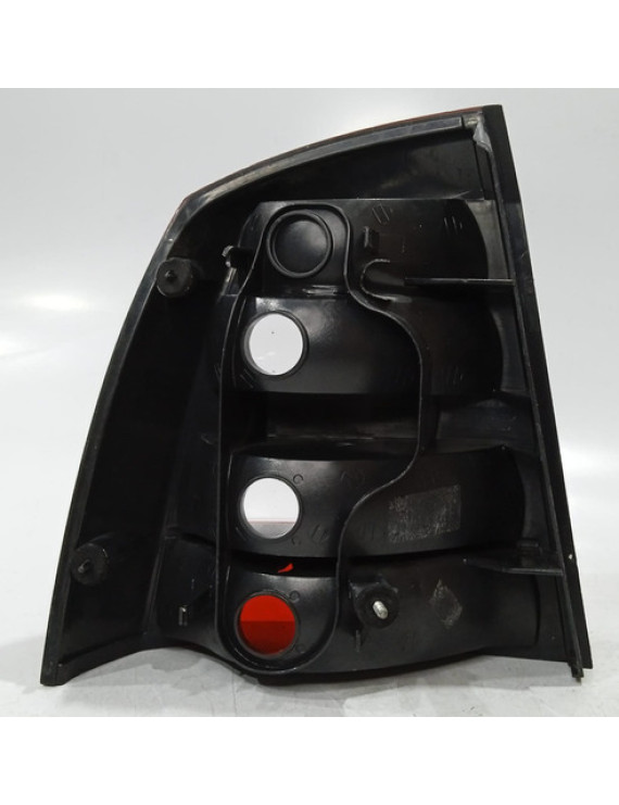 Lanterna Direita Astra Sedan 2003 - 2011 Detalhe