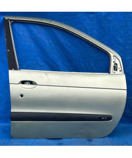 Porta Dianteira Direita Renault Scenic 2001 A 2009