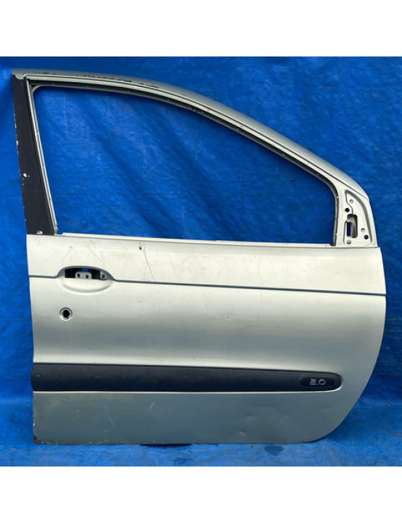 Porta Dianteira Direita Renault Scenic 2001 A 2009