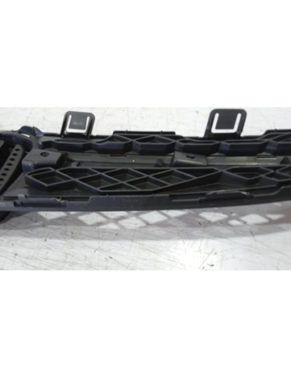 Grade Parachoque Dianteiro Honda Fit 2003 - 2008 / Detalhe