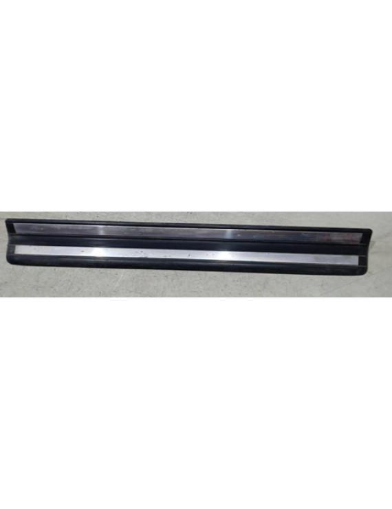 Soleira Porta Dianteira Direita Bmw 328i 1998 - 2005 