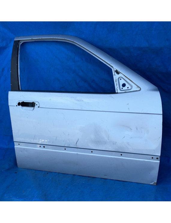 Porta Dianteira Direita Bmw 328i 1992 A 1997 / Avaria