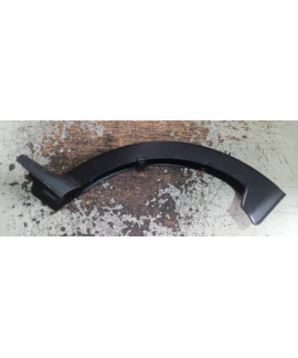 Moldura Flap Dobradiça Porta Malas Mercedes C300 2018