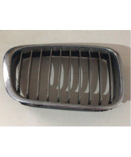 Grade Dianteira Direita Bmw 318 320 325 M3 1998 - 2005