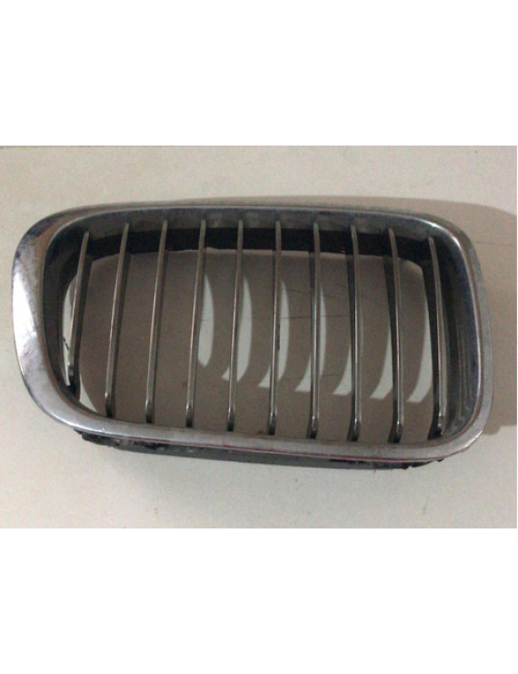 Grade Dianteira Direita Bmw 318 320 325 M3 1998 - 2005