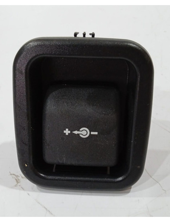 Tomada 12v Porta Malas Bmw 135i 320i 2015 