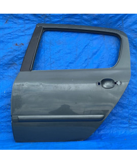 Porta Traseira Esquerda Peugeot 307 Sw 2003 A 2011 Detalhe