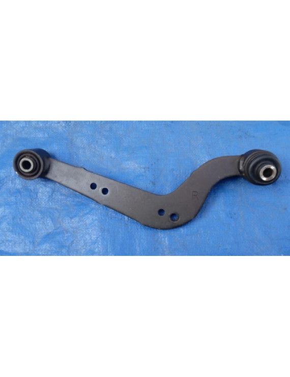 Braço Curvo Traseiro Direito Toyota Rav4 2006 - 2011