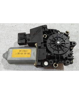 Motor Do Vidro Traseiro Direito Audi A8 1999 2000 2001 