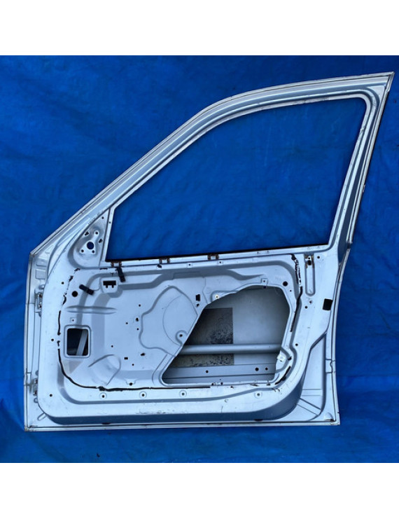 Porta Dianteira Direita Bmw 328i 1992 A 1997 / Avaria