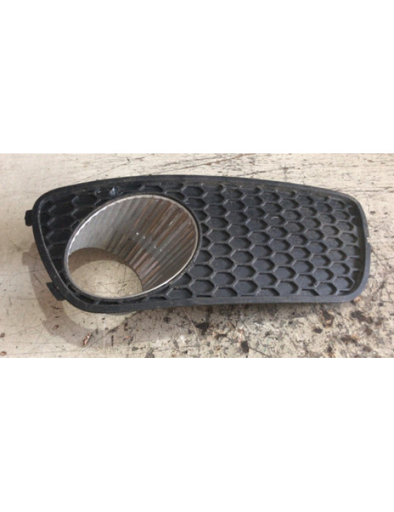 Moldura Farol De Milha Direito Fiat Palio 2004 - 2007