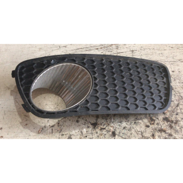 Moldura Farol De Milha Direito Fiat Palio 2004 - 2007