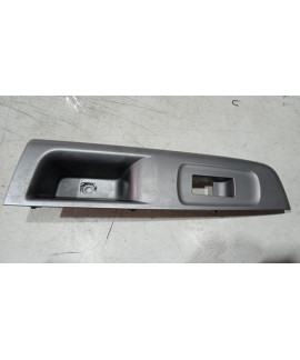 Moldura Comando Vidro Traseiro Direito Subaru Forester 2010