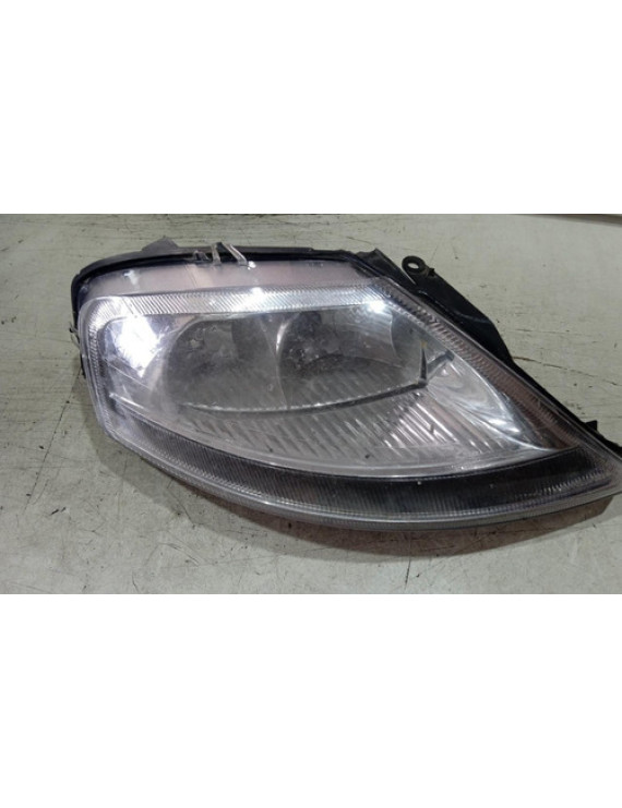 Farol Direito Citroen C3 2004 - 2010 / Avaria