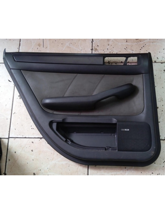 Forro De Porta Traseira Esquerda Audi A6 Allroad 2001 2002