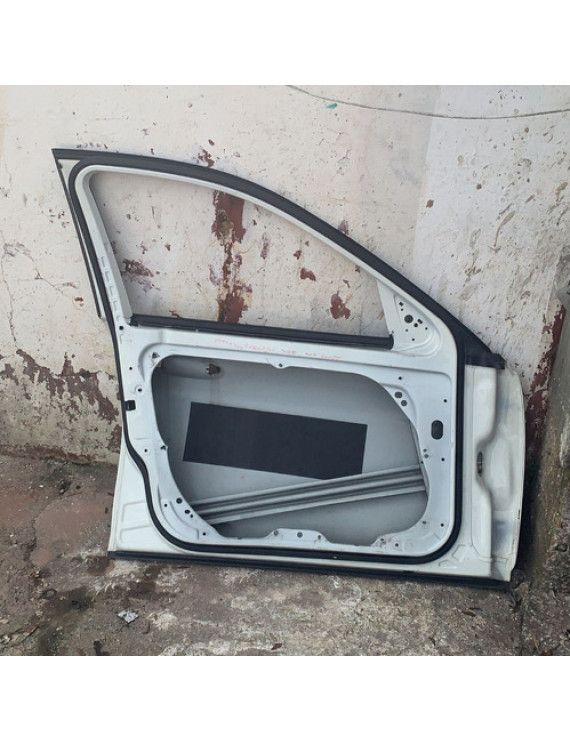 Porta Dianteira Esquerda Mercedes C180 2009 - 2011