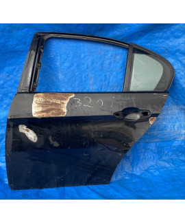 Porta Traseira Esquerda Bmw 320 2008 - 2012 Detalhe