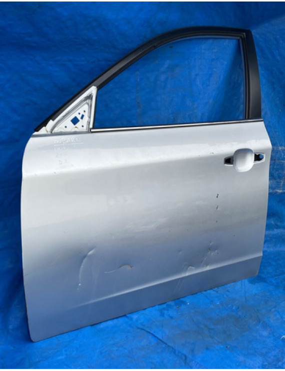 Porta Dianteira Esquerda Subaru Impreza 2009 2010 / Detalhe