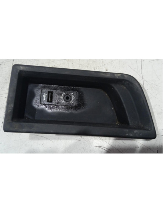 Moldura Com Entrada Auxiliar Usb Bmw 320i 2015