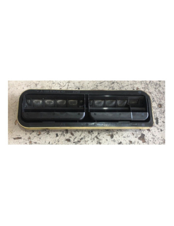 Moldura Saída De Ar Traseira Mercedes Benz E250 2014