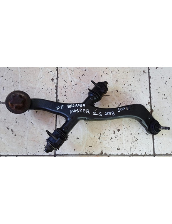 Balança Superior Diant Esquerda Renault Master 2008 - 2012