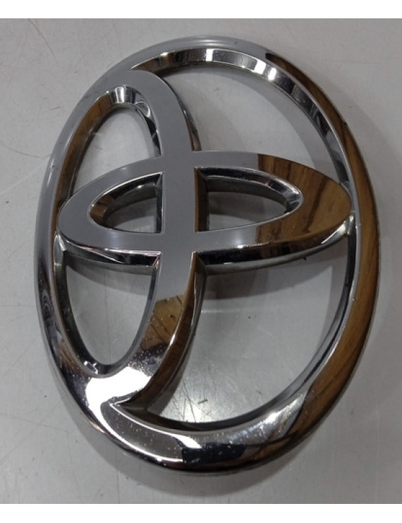 Emblema Grade Dianteira Toyota Corolla 2.0 2016 / Avaria