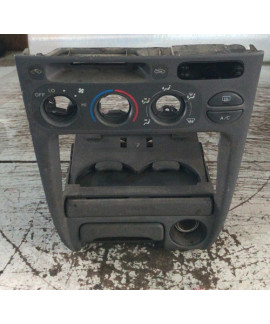 Moldura Central Com Porta Copo Corolla 2002 / 49898118