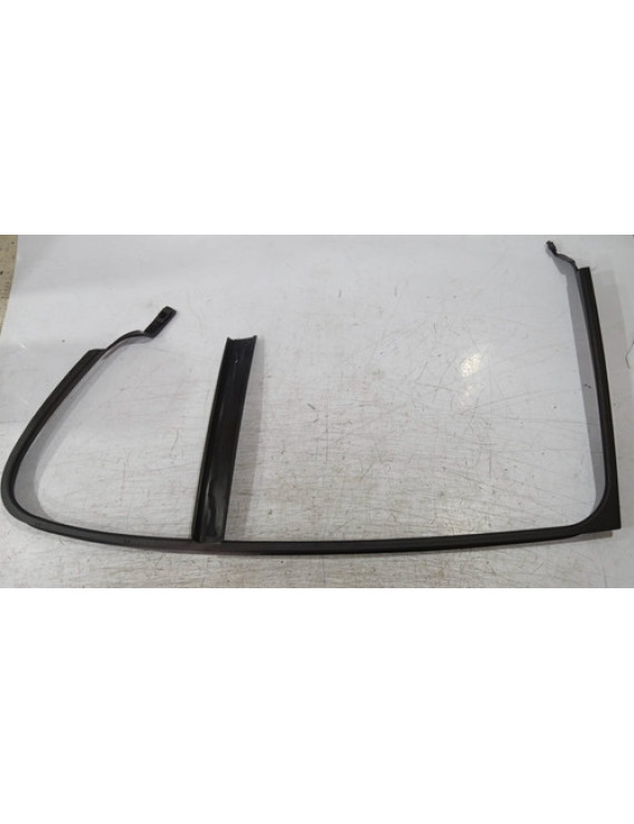 Moldura Arco Porta Traseira Esquerda Bmw 135i 2015 