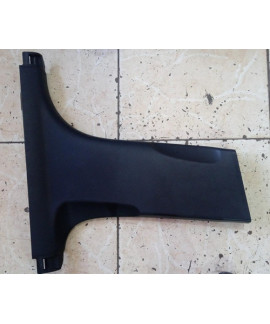 Moldura Coluna T Lado Direito Audi A5 2010 - 2015