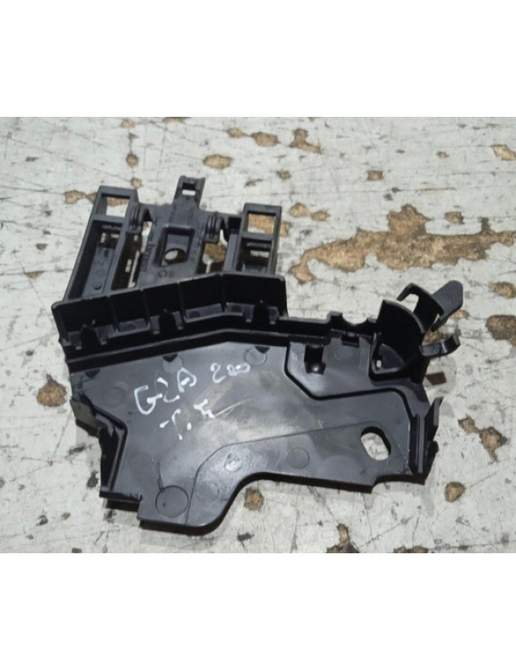 Suporte Fechadura Porta Traseira Esquerda Mercedes Gla200 15