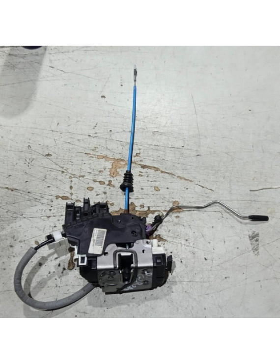 Fechadura Dianteira Direita Mercedes Gla200 2015 - 2019