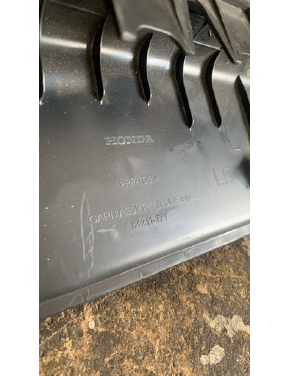 Soleira Porta Traseira Direita Honda Hrv 2018