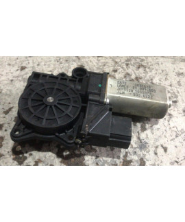 Motor Vidro Traseiro Direito Bmw 118i 2008