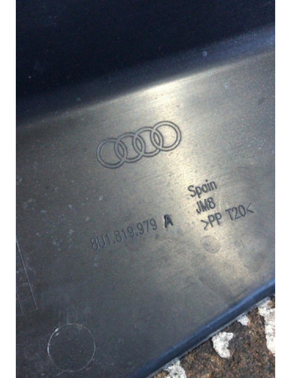 Acabamento Inferior Painel Audi Q3 2015 - 2016 / 8u1819979