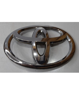 Emblema Grade Dianteira Toyota Corolla 2.0 2016 / Avaria