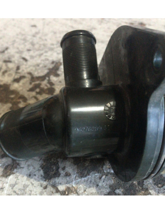 Flange Bloco Bomba Água Peugeot 206 1.4 8v 2009 96276288