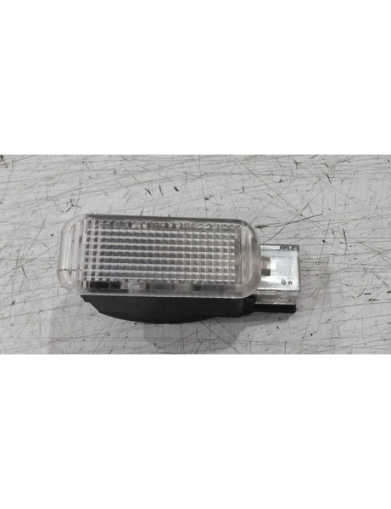 Luz De Cortesia Porta Malas Audi A5 Q3 Q5 2015 