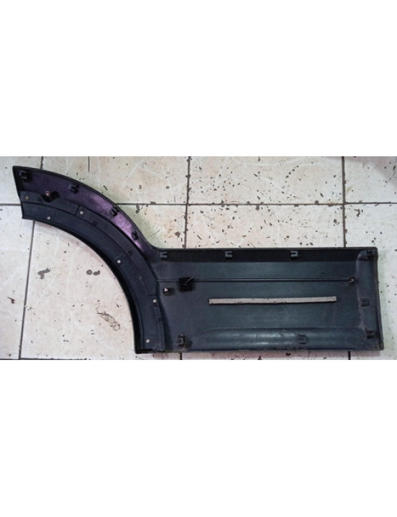 Moldura Porta Traseira Esquerda Kia Sorento 2006 - 2010