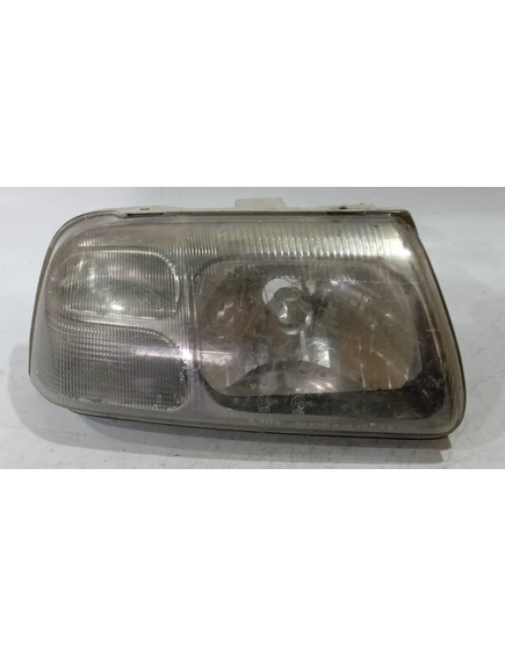 Farol Direito Suzuki Grand Vitara 1999 - 2005 / Detalhe