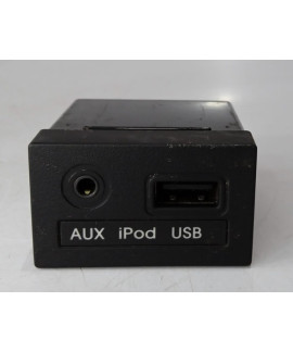 Conector Usb Auxiliar iPod Veloster 2013 2014 2015