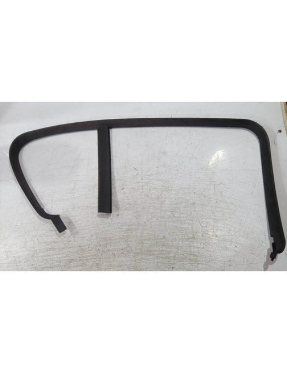 Moldura Arco Porta Traseira Esquerda Bmw 135i 2015 