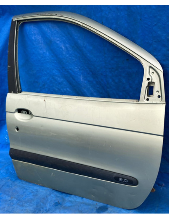 Porta Dianteira Direita Renault Scenic 2001 A 2009