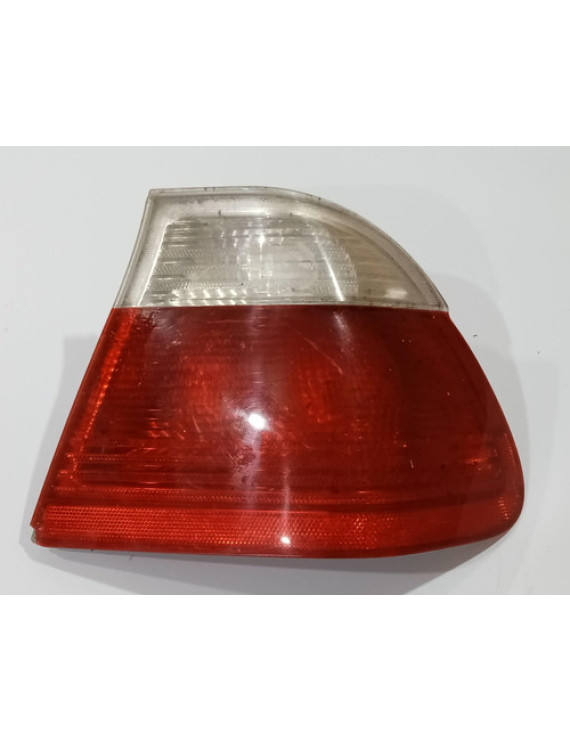 Lanterna Direita Bmw 320 E46 1998 - 2001 / Detalhe