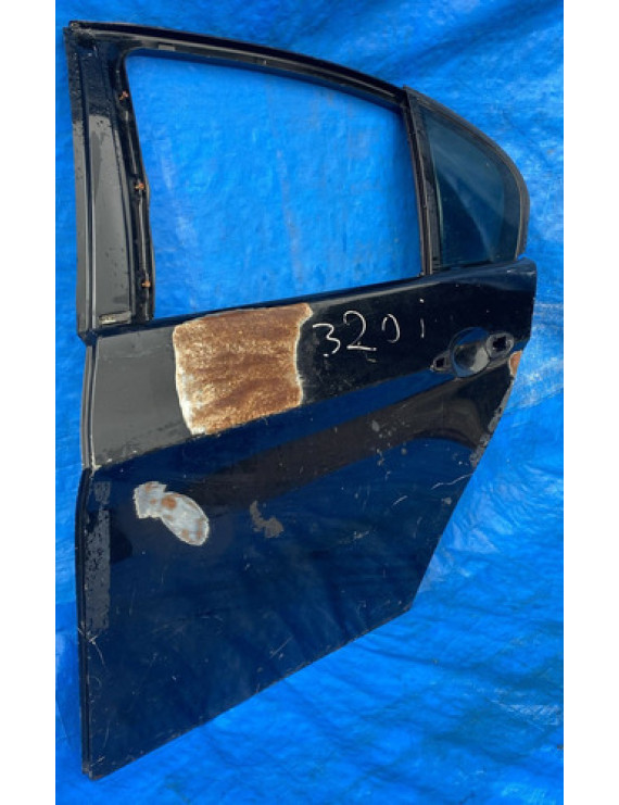 Porta Traseira Esquerda Bmw 320 2008 - 2012 Detalhe