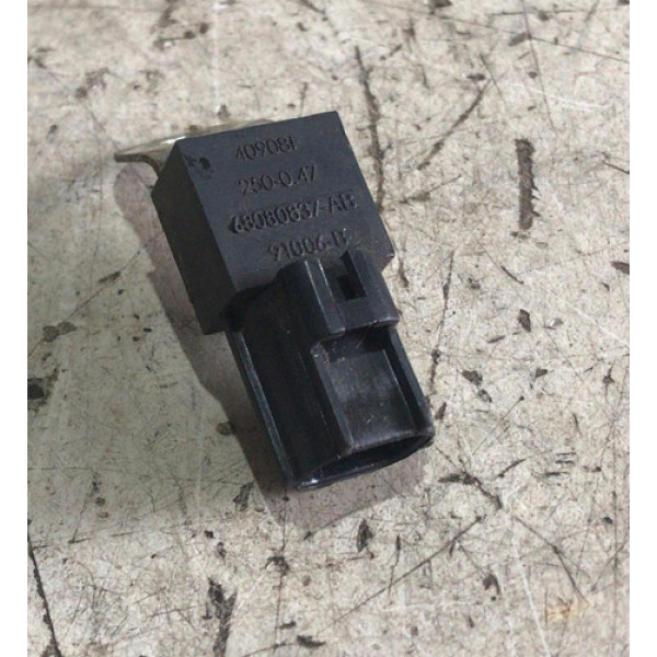 Capacitor De Ignição Jeep Compass Cherokee 2011 / 68080837